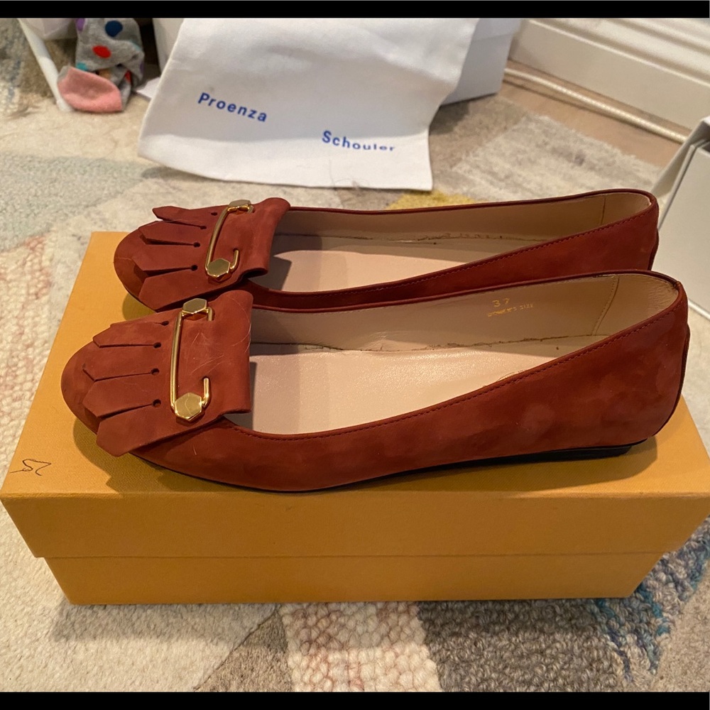 Brand new Tod’s flat